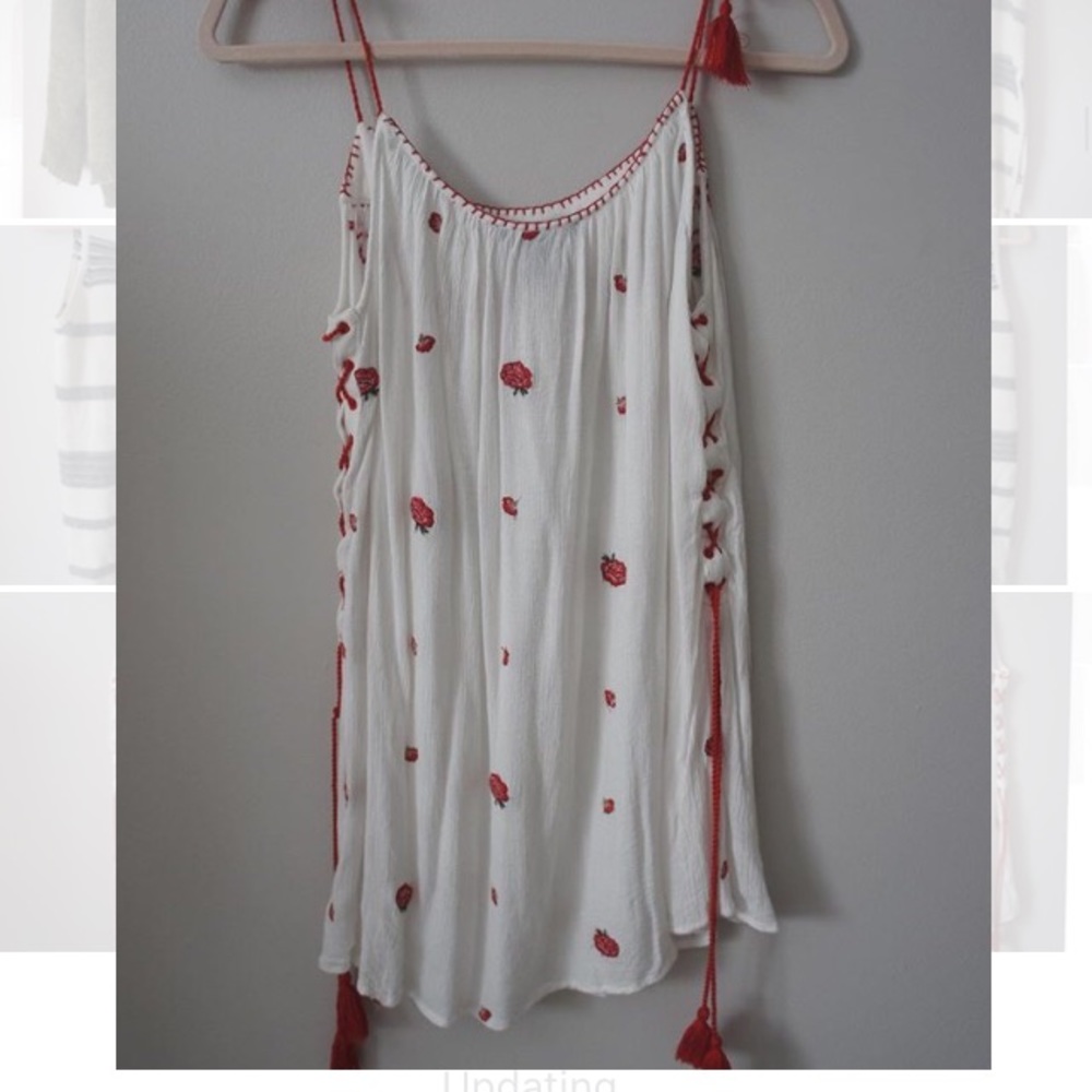 Floral embroidered top